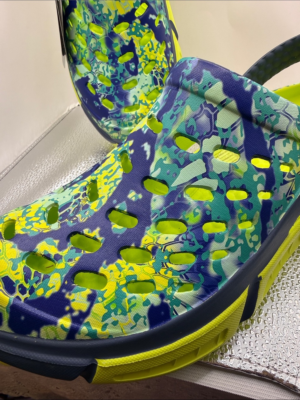 JOYBEES TREKKING CLOGS GRAPHtCS NWTS - Picture 6 of 9